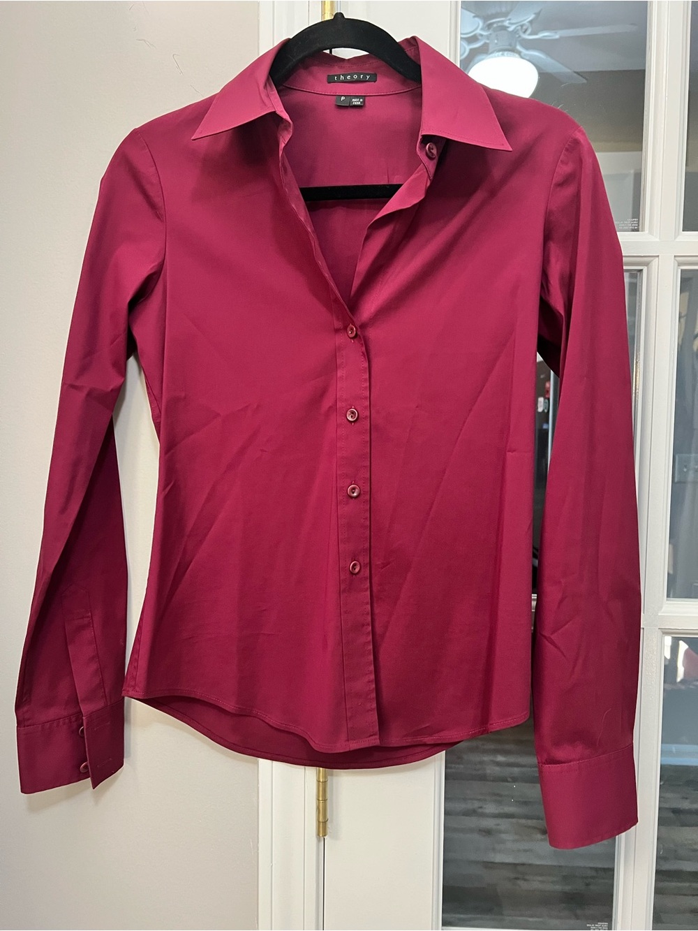 Theory Women's Button-Front Long Sleeve Shirt - Raspberry Pink Sz P/XS EUC